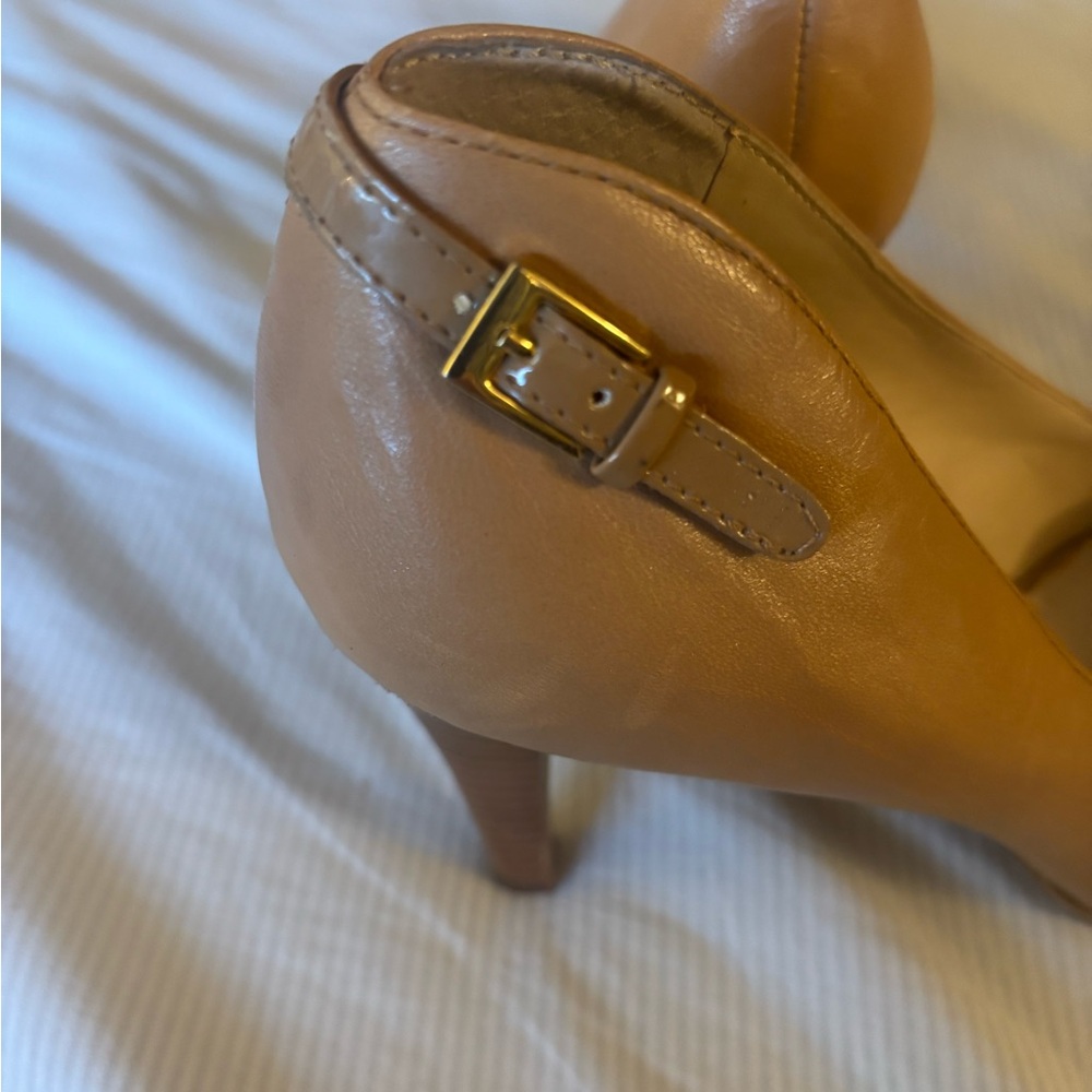 Franco Sarto Women's Beige Heels